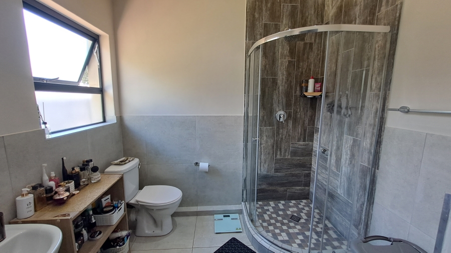 3 Bedroom Property for Sale in Rensburg Gauteng