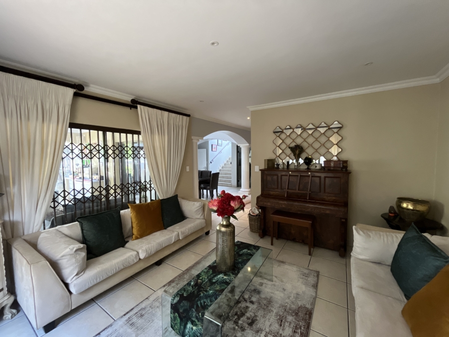 To Let 4 Bedroom Property for Rent in Bedfordview Gauteng