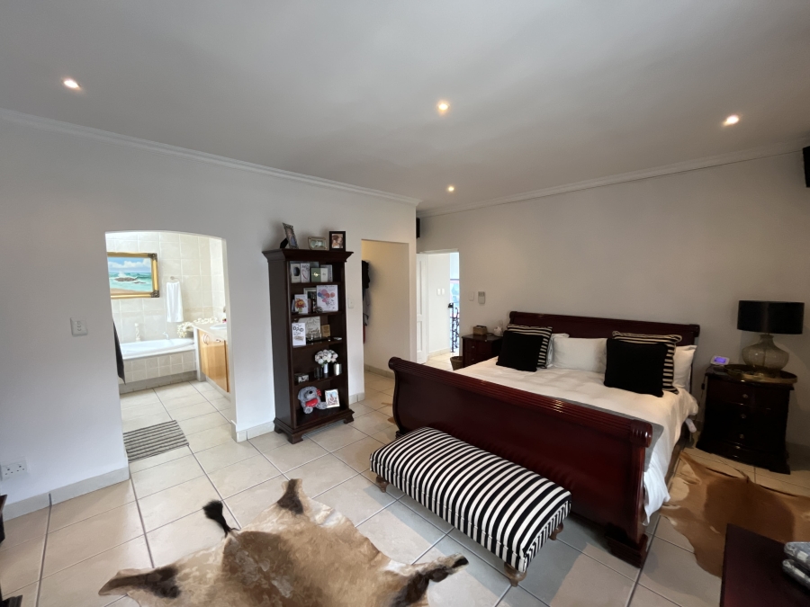 To Let 4 Bedroom Property for Rent in Bedfordview Gauteng