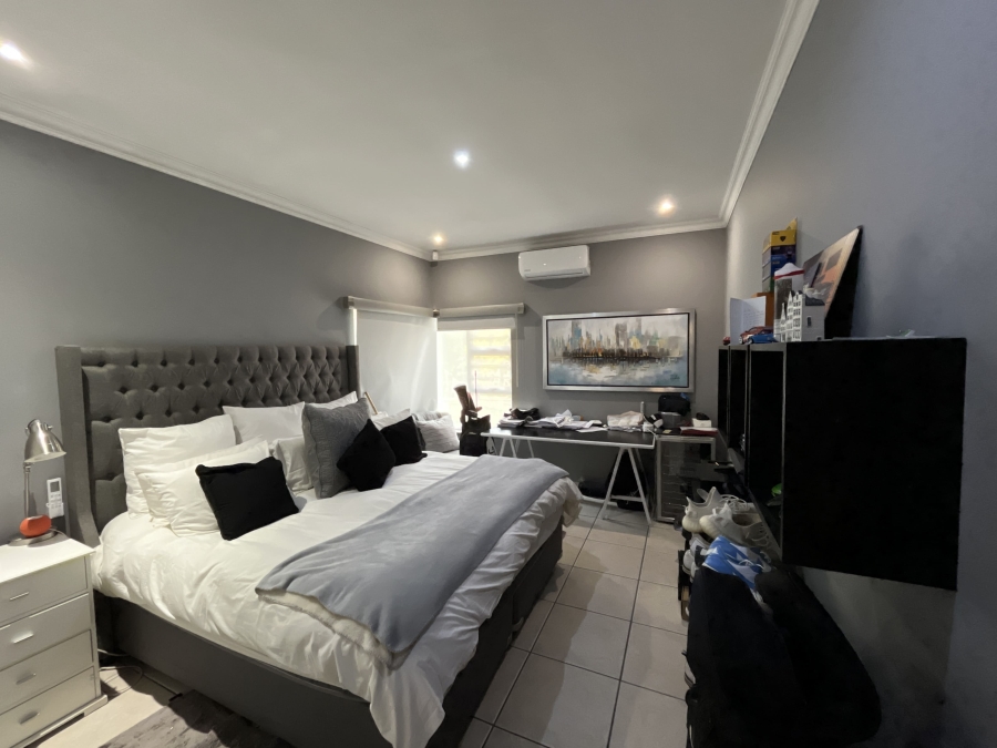 To Let 4 Bedroom Property for Rent in Bedfordview Gauteng