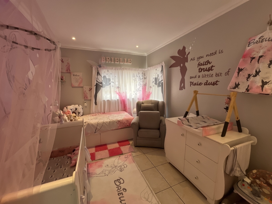 To Let 4 Bedroom Property for Rent in Bedfordview Gauteng