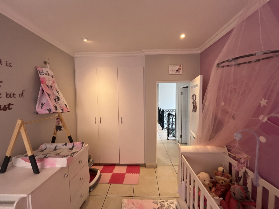 To Let 4 Bedroom Property for Rent in Bedfordview Gauteng