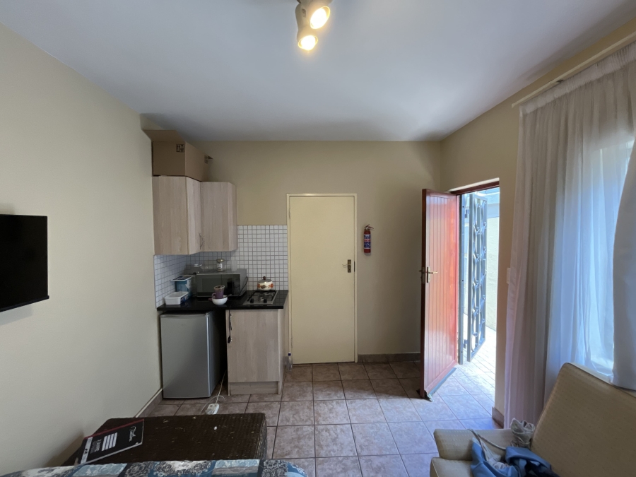 To Let 4 Bedroom Property for Rent in Bedfordview Gauteng