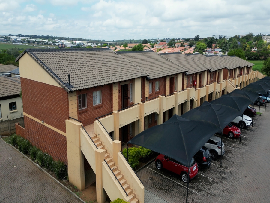 3 Bedroom Property for Sale in Noordwyk Gauteng