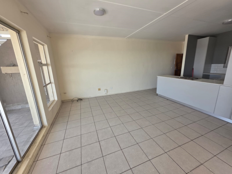 To Let 2 Bedroom Property for Rent in Sunnyrock Gauteng