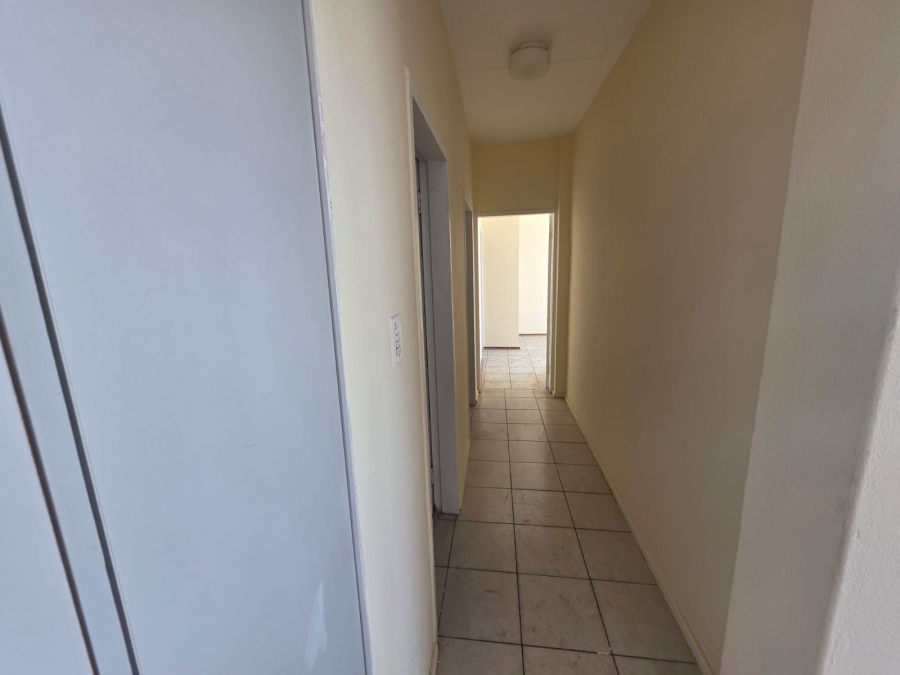 To Let 2 Bedroom Property for Rent in Sunnyrock Gauteng