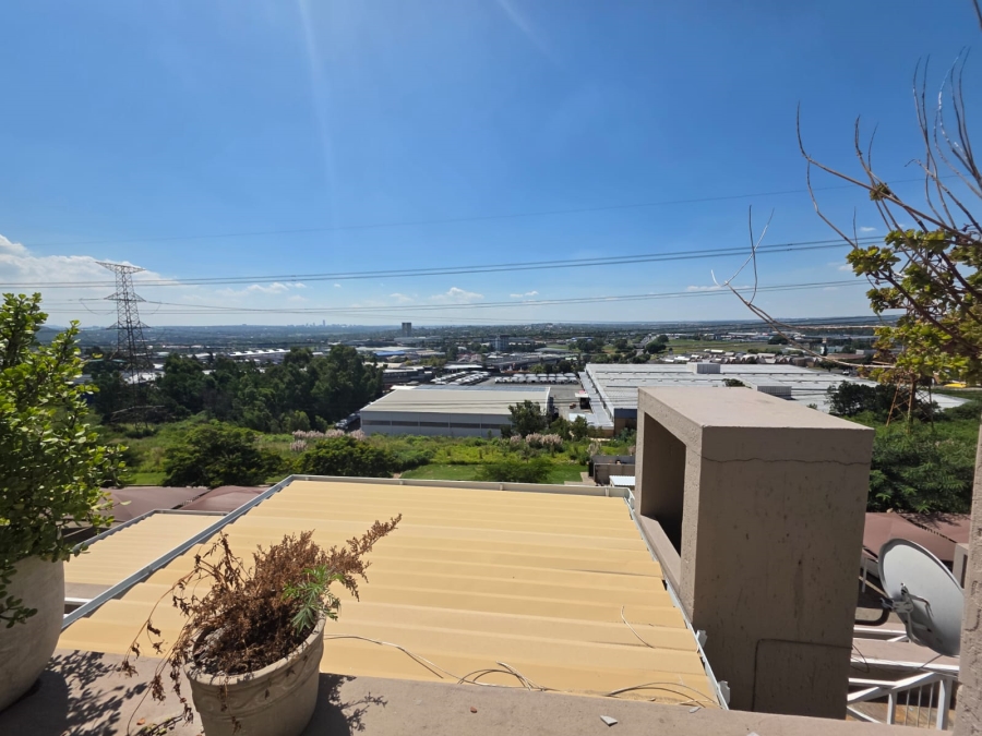 To Let 2 Bedroom Property for Rent in Sunnyrock Gauteng