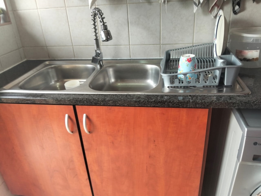 5 Bedroom Property for Sale in Selcourt Gauteng