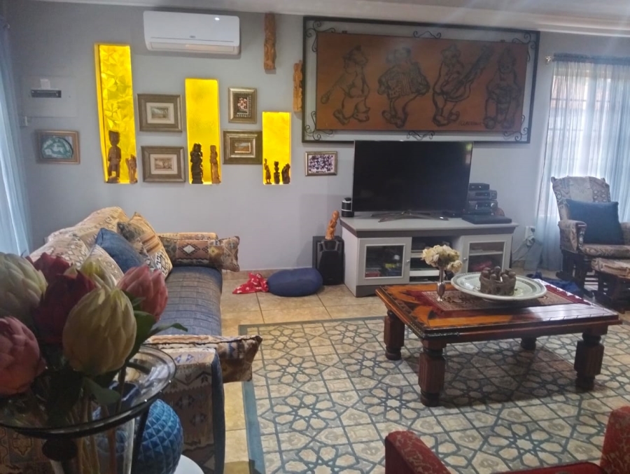 5 Bedroom Property for Sale in Selcourt Gauteng