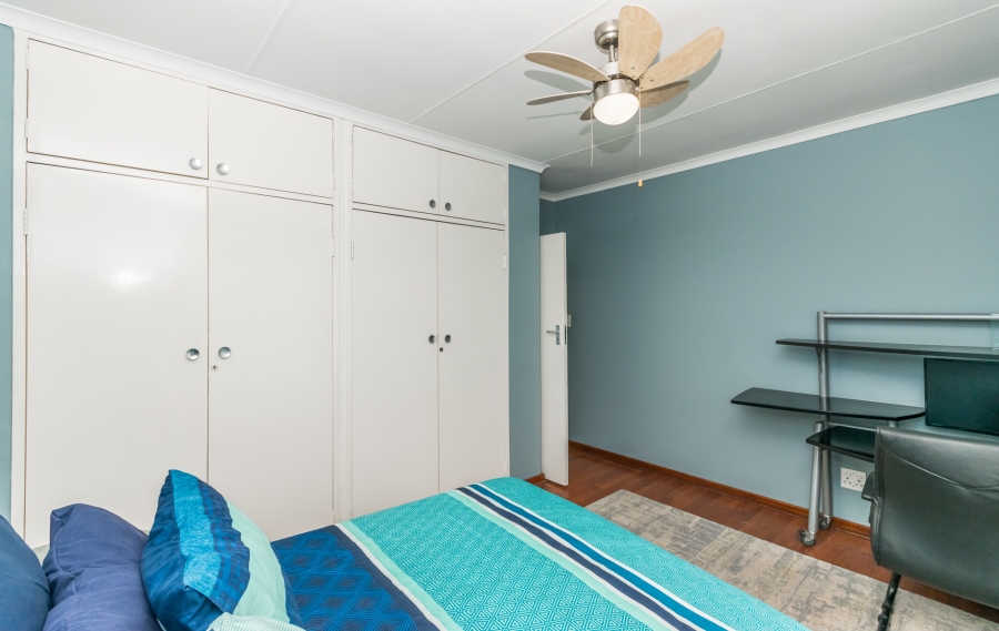 3 Bedroom Property for Sale in Wilro Park Gauteng