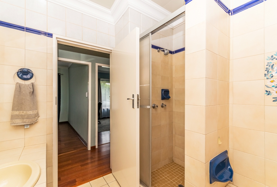 3 Bedroom Property for Sale in Wilro Park Gauteng