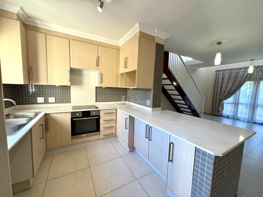 2 Bedroom Property for Sale in Sunninghill Gauteng