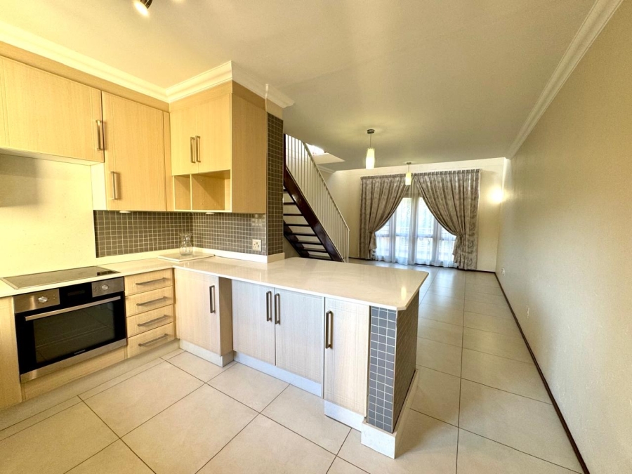 2 Bedroom Property for Sale in Sunninghill Gauteng