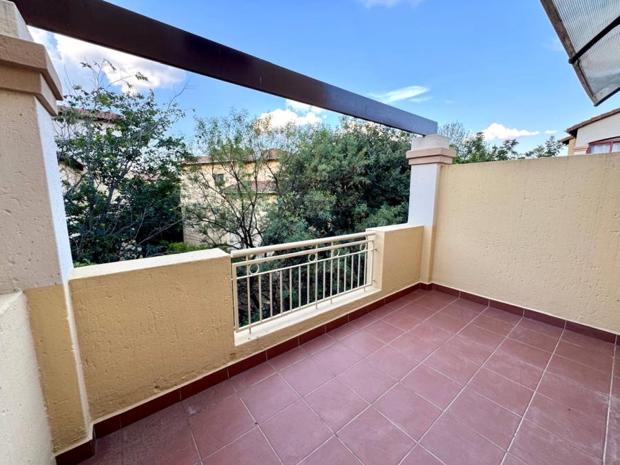 2 Bedroom Property for Sale in Sunninghill Gauteng