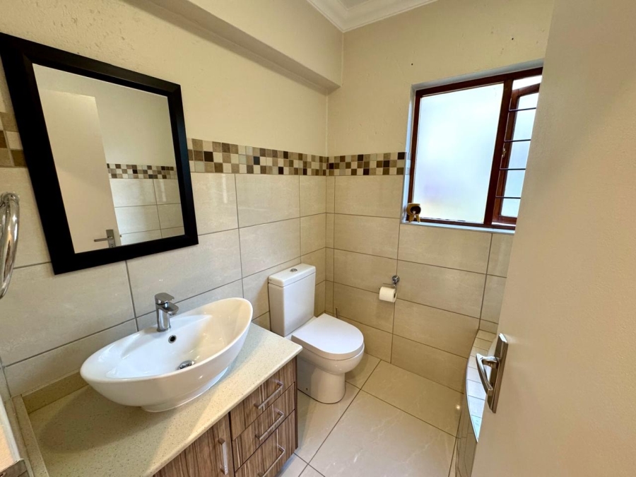 2 Bedroom Property for Sale in Sunninghill Gauteng