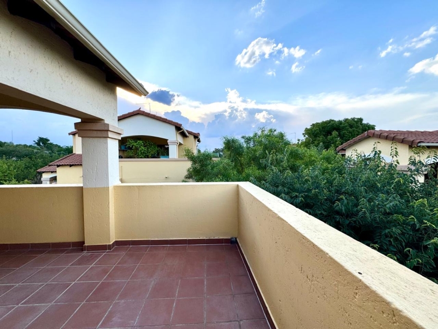 2 Bedroom Property for Sale in Sunninghill Gauteng