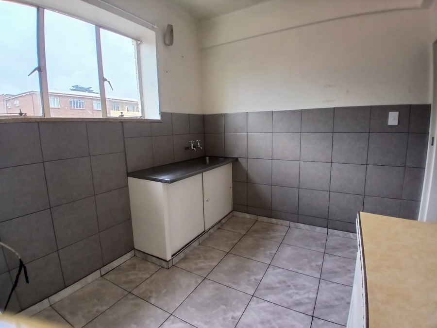 2 Bedroom Property for Sale in Lambton Gauteng