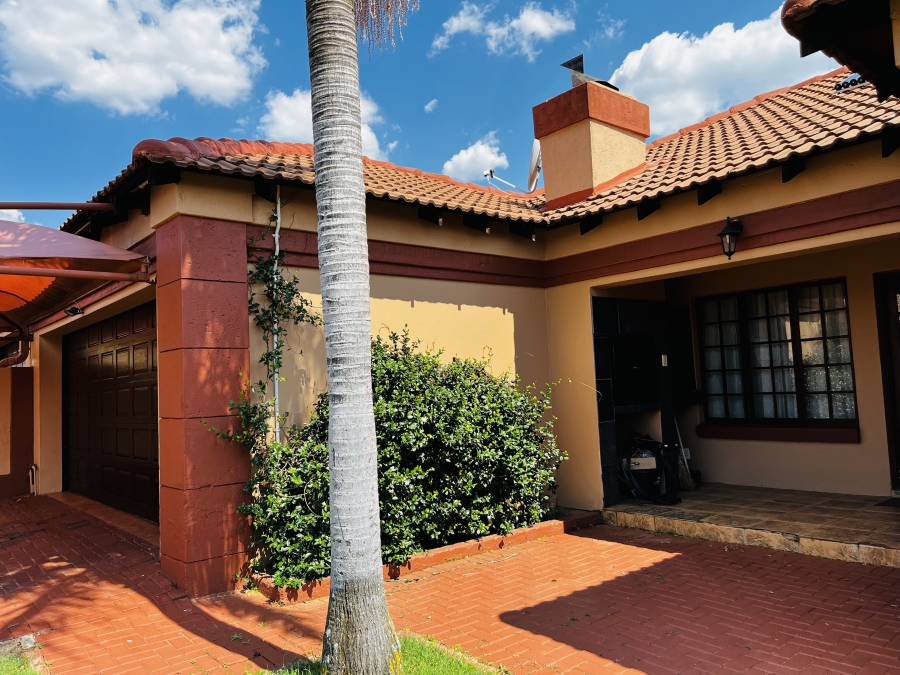 3 Bedroom Property for Sale in Annlin Gauteng