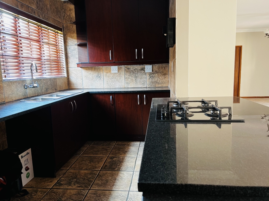 3 Bedroom Property for Sale in Annlin Gauteng