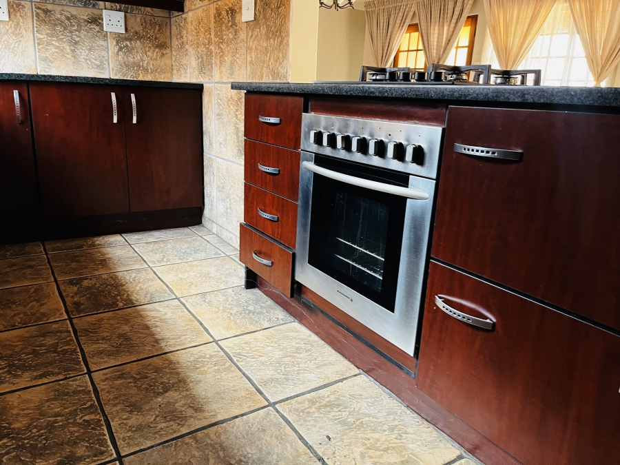 3 Bedroom Property for Sale in Annlin Gauteng