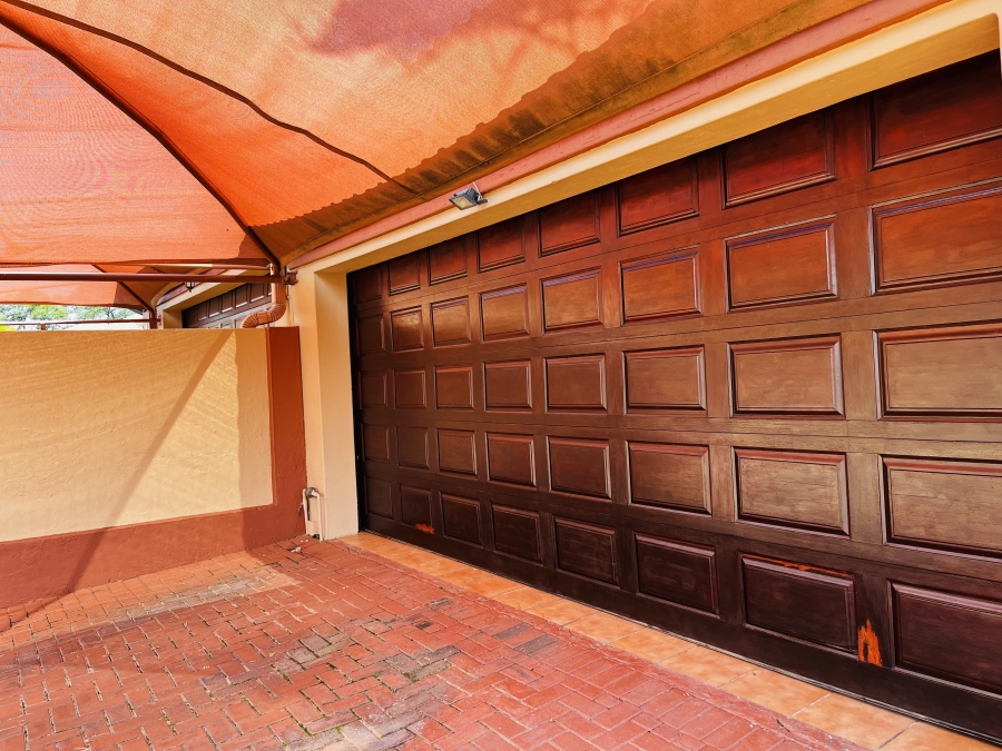 3 Bedroom Property for Sale in Annlin Gauteng