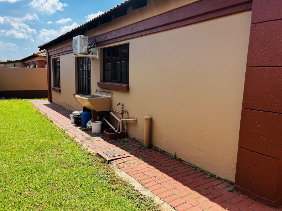 3 Bedroom Property for Sale in Annlin Gauteng