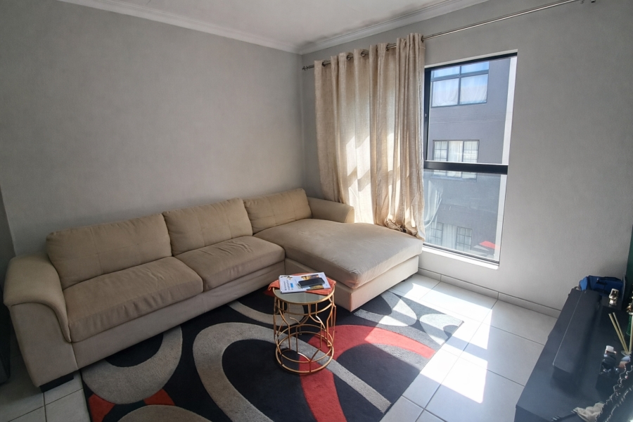 To Let 2 Bedroom Property for Rent in Fleurhof Gauteng