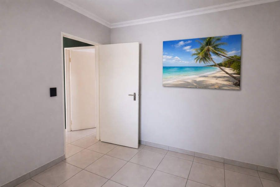 To Let 2 Bedroom Property for Rent in Fleurhof Gauteng