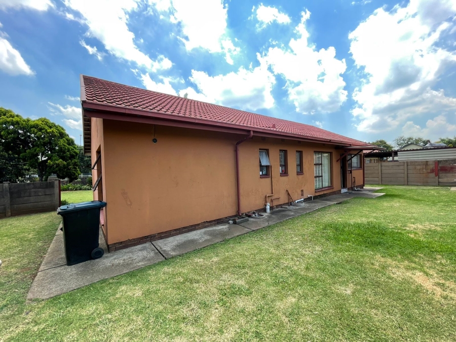 3 Bedroom Property for Sale in Vanderbijlpark SE 6 Gauteng