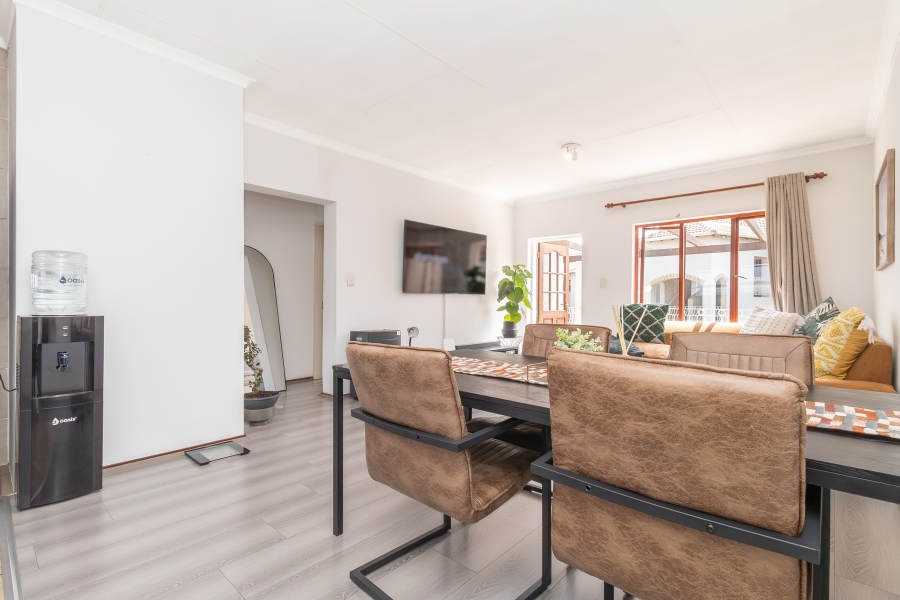 2 Bedroom Property for Sale in Sunninghill Gauteng