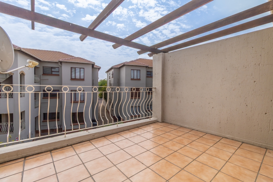 2 Bedroom Property for Sale in Sunninghill Gauteng