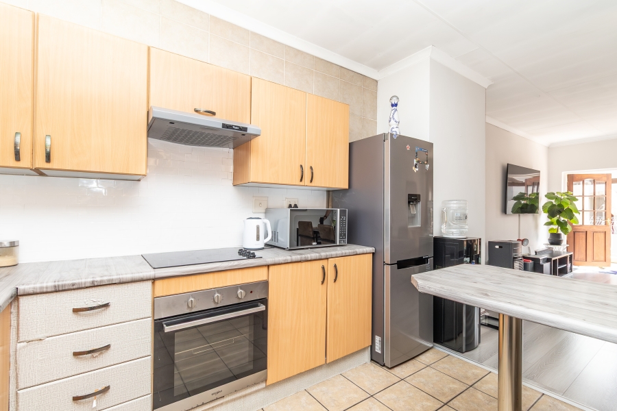 2 Bedroom Property for Sale in Sunninghill Gauteng