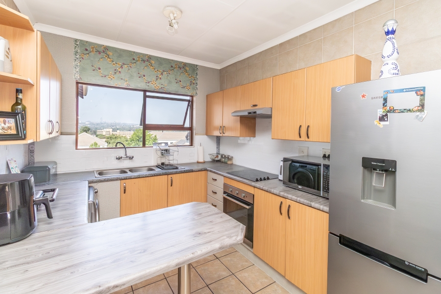 2 Bedroom Property for Sale in Sunninghill Gauteng