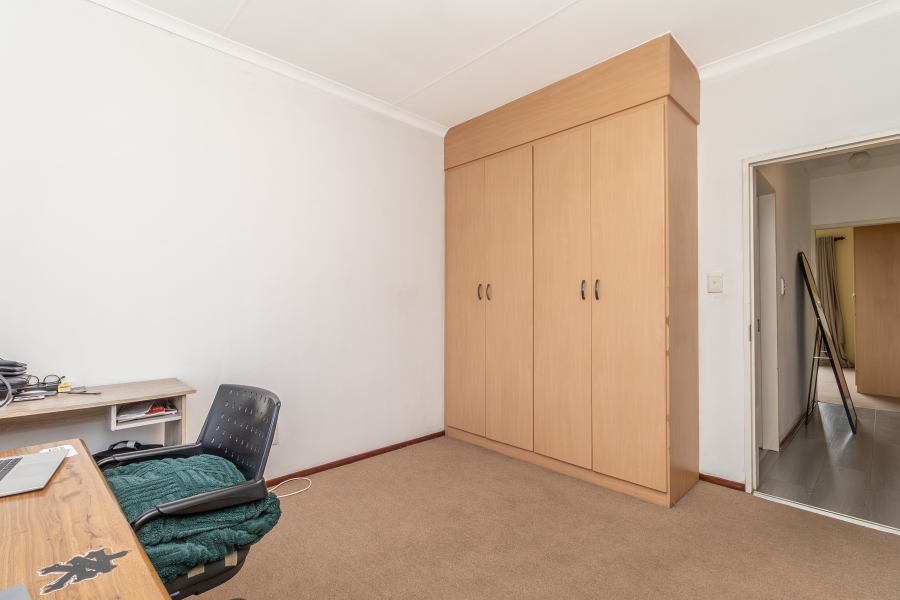 2 Bedroom Property for Sale in Sunninghill Gauteng