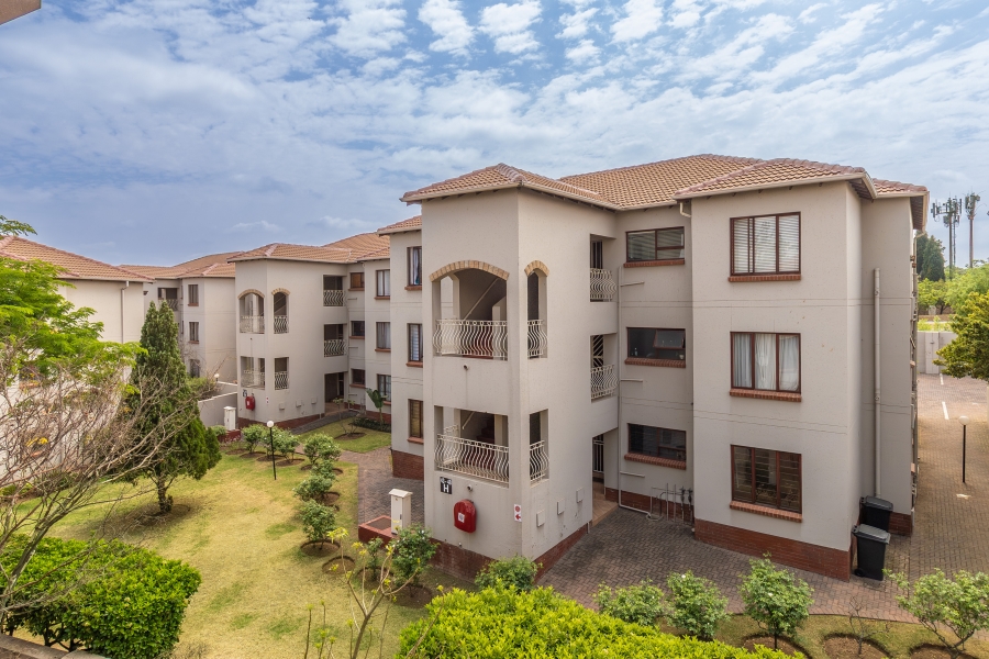 2 Bedroom Property for Sale in Sunninghill Gauteng