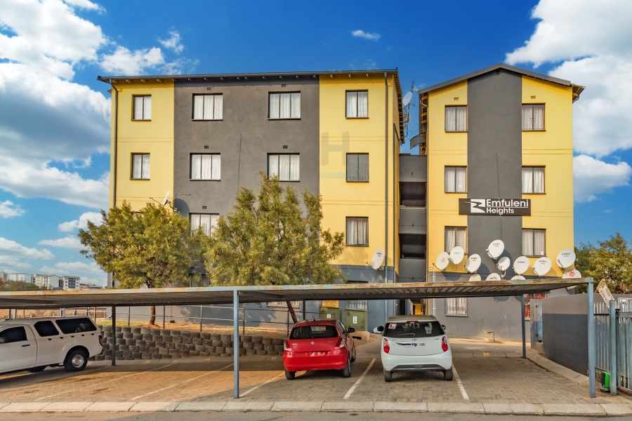 2 Bedroom Property for Sale in Fleurhof Gauteng