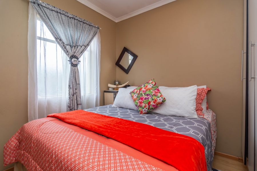 2 Bedroom Property for Sale in Fleurhof Gauteng