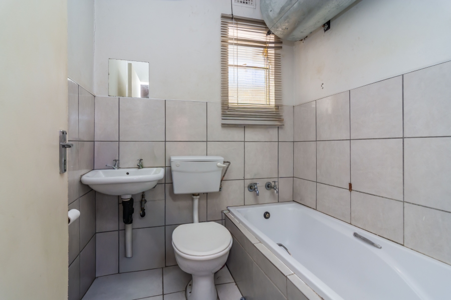 2 Bedroom Property for Sale in Fleurhof Gauteng