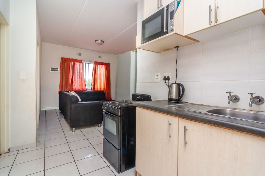 2 Bedroom Property for Sale in Fleurhof Gauteng