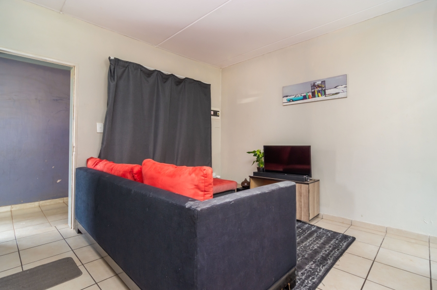 2 Bedroom Property for Sale in Fleurhof Gauteng