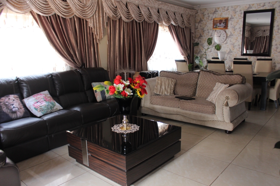 5 Bedroom Property for Sale in Georginia Gauteng