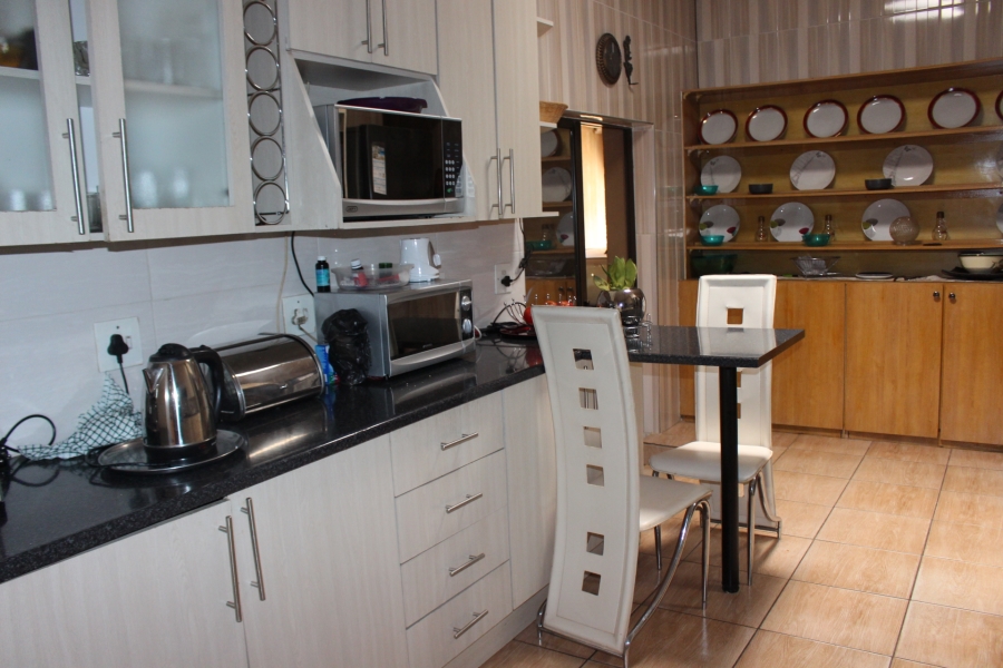 5 Bedroom Property for Sale in Georginia Gauteng