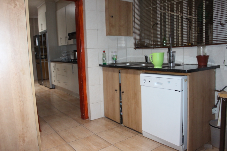5 Bedroom Property for Sale in Georginia Gauteng
