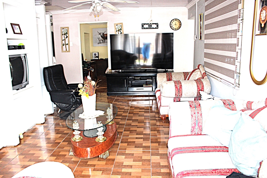 5 Bedroom Property for Sale in Georginia Gauteng