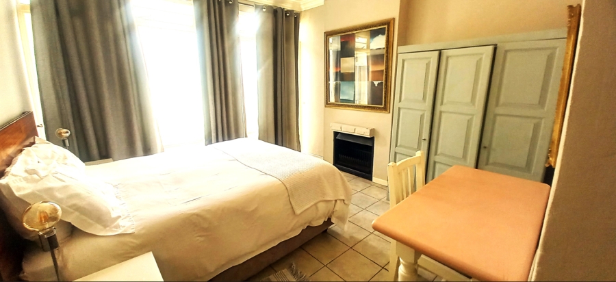 4 Bedroom Property for Sale in Waterkloof Ridge Gauteng