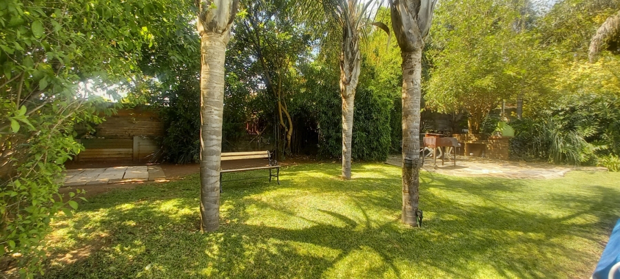 4 Bedroom Property for Sale in Waterkloof Ridge Gauteng