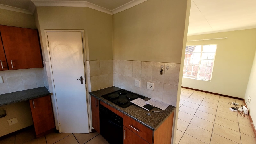 To Let 2 Bedroom Property for Rent in The Reeds Gauteng