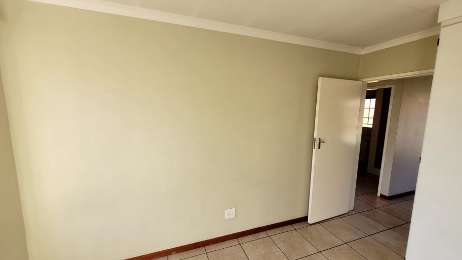 To Let 2 Bedroom Property for Rent in The Reeds Gauteng