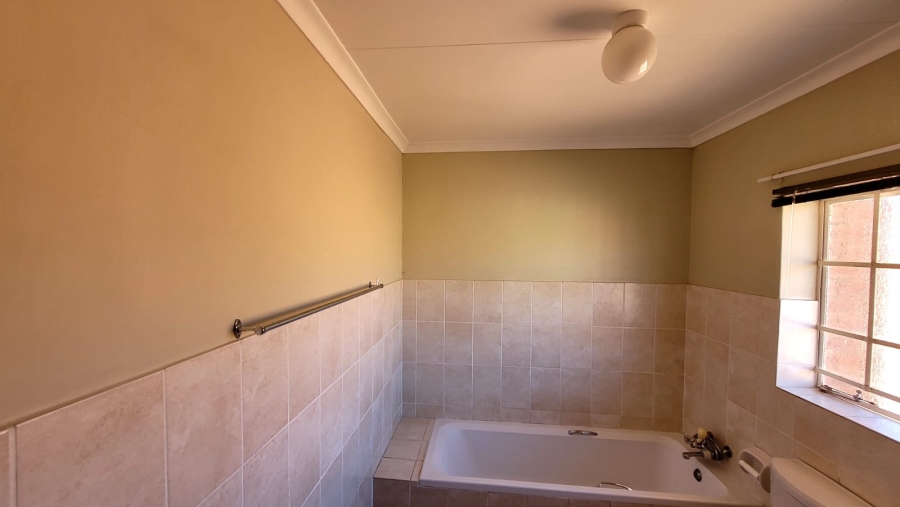 To Let 2 Bedroom Property for Rent in The Reeds Gauteng