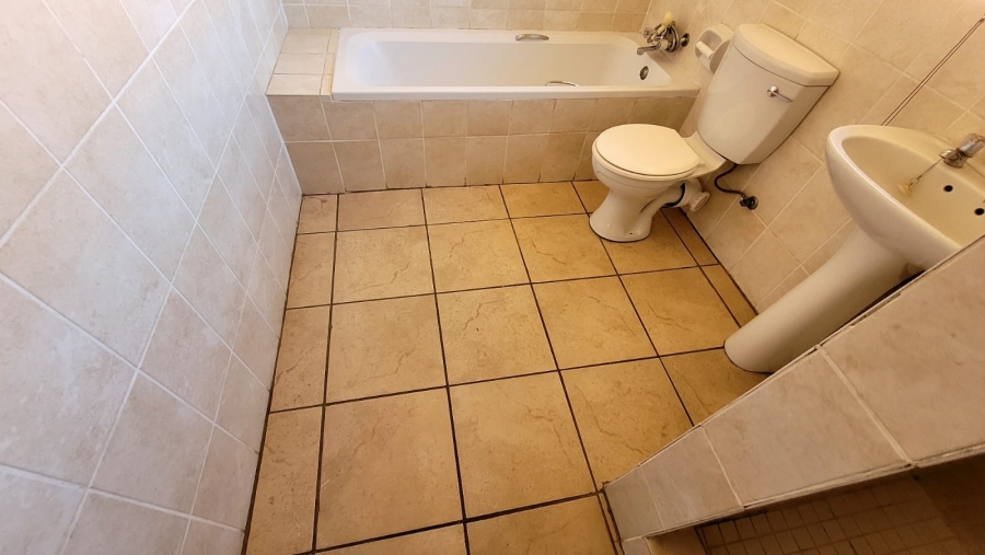 To Let 2 Bedroom Property for Rent in The Reeds Gauteng